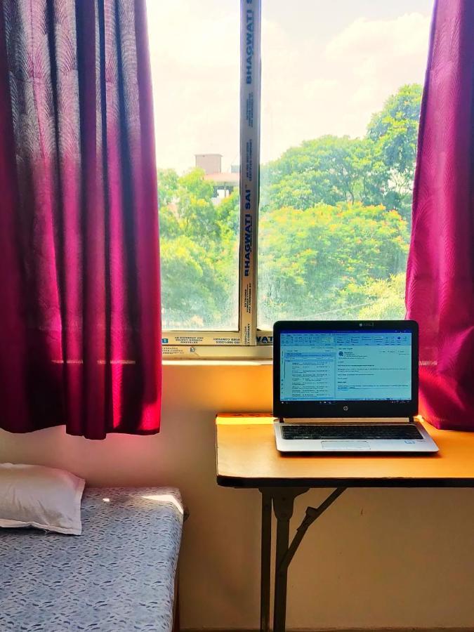 Hotel Cupidtrails Backpacker'S Penthouse Guwahati Esterno foto