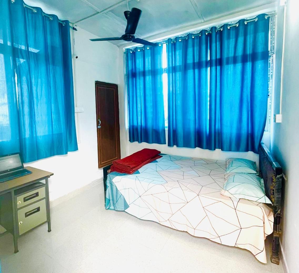 Hotel Cupidtrails Backpacker'S Penthouse Guwahati Esterno foto